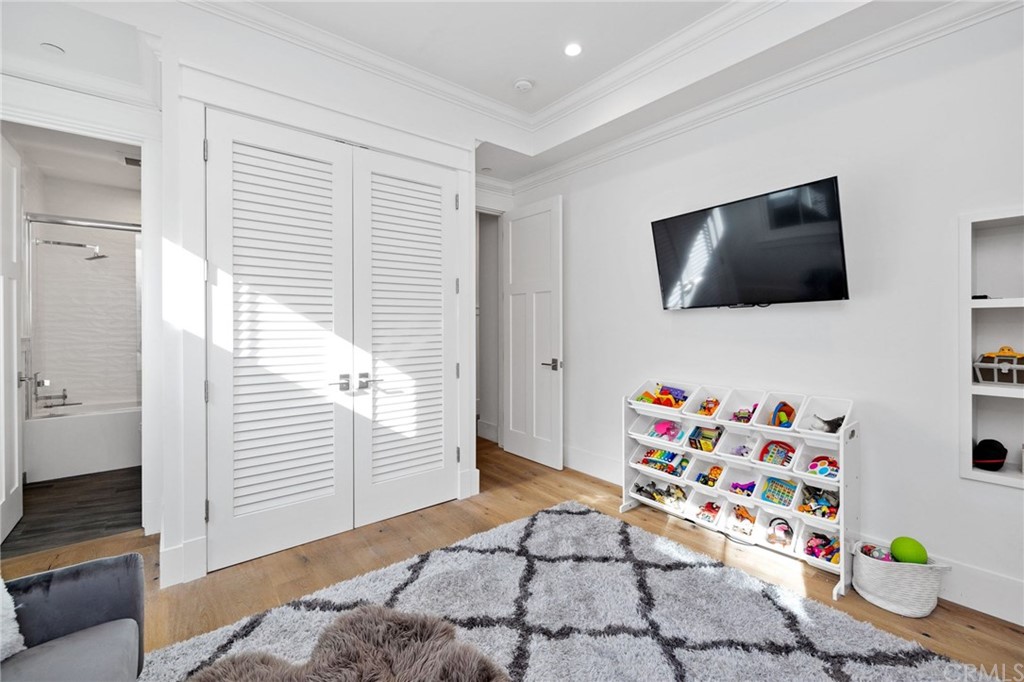 1120 6th Street Manhattan Beach, CA 90266 - Photo 60 of 64