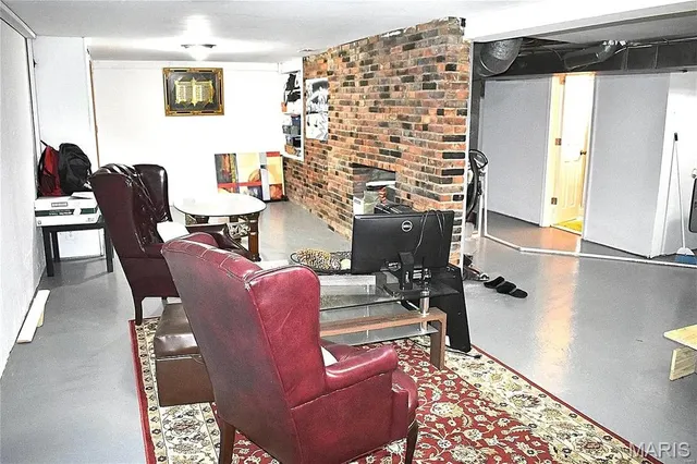 $2,045 | 158 Betty Jean Lane, St. Louis, MO 63125