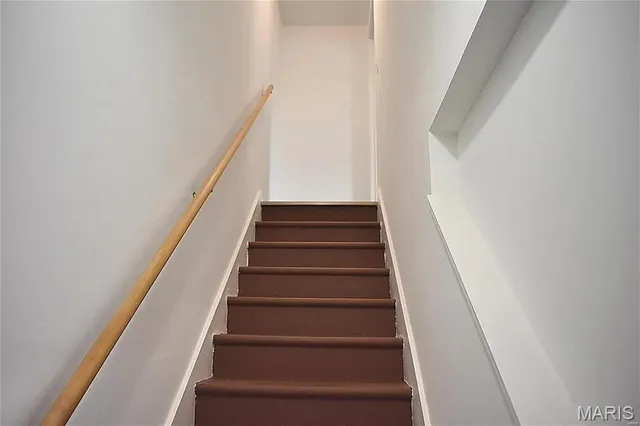 $2,045 | 158 Betty Jean Lane, St. Louis, MO 63125