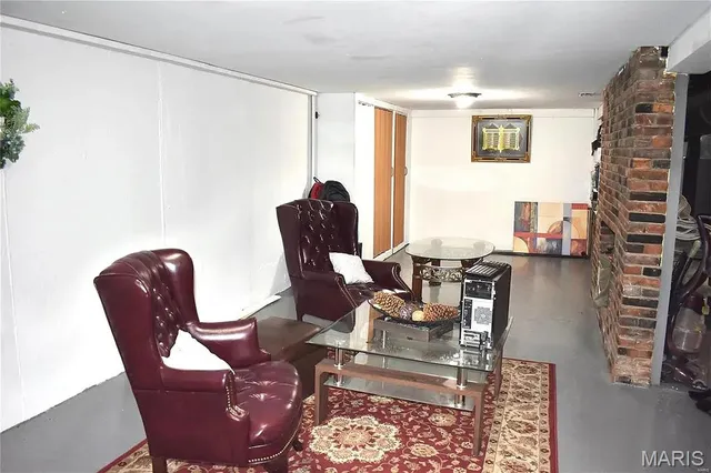 $2,045 | 158 Betty Jean Lane, St. Louis, MO 63125