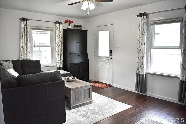 $2,045 | 158 Betty Jean Lane, St. Louis, MO 63125