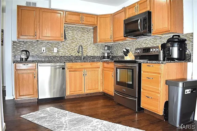 $2,045 | 158 Betty Jean Lane, St. Louis, MO 63125