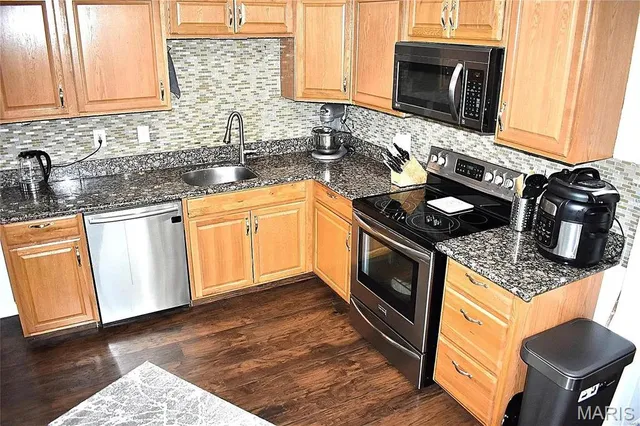 $2,045 | 158 Betty Jean Lane, St. Louis, MO 63125