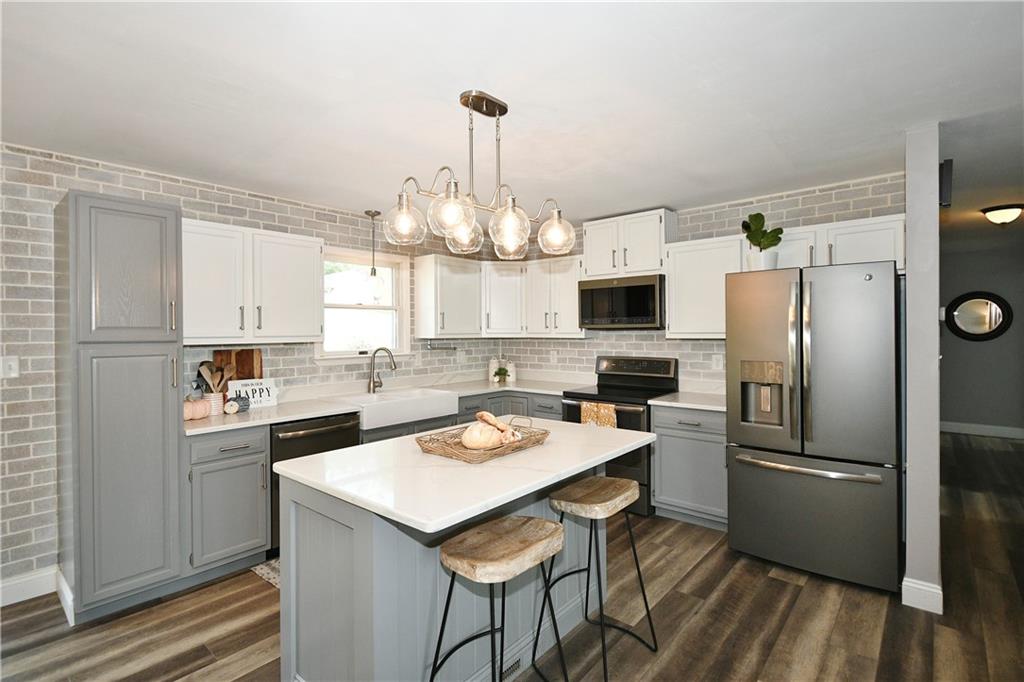 1058 Lynn Portal Road Washington, PA 15301 - Photo 3 of 24 Gallery Image 3