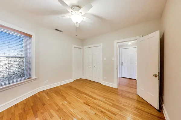 $439,900 | 1734 West Foster Avenue, Unit 1, Chicago, IL 60640