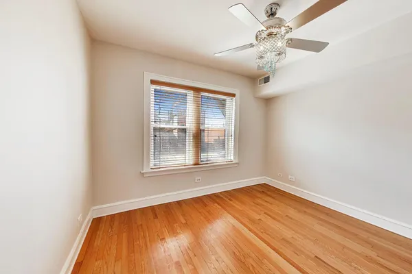$439,900 | 1734 West Foster Avenue, Unit 1, Chicago, IL 60640