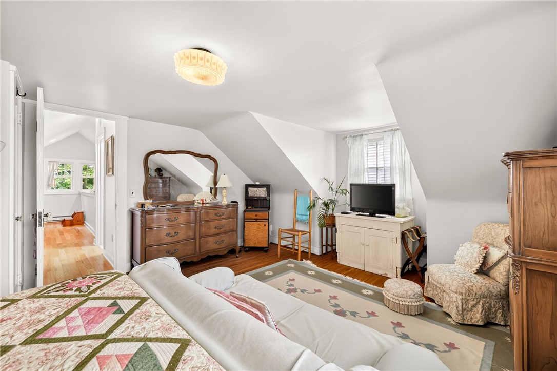 89 Edgemont Road Rochester, NY 14620 - Photo 35 of 40 Gallery Image 35
