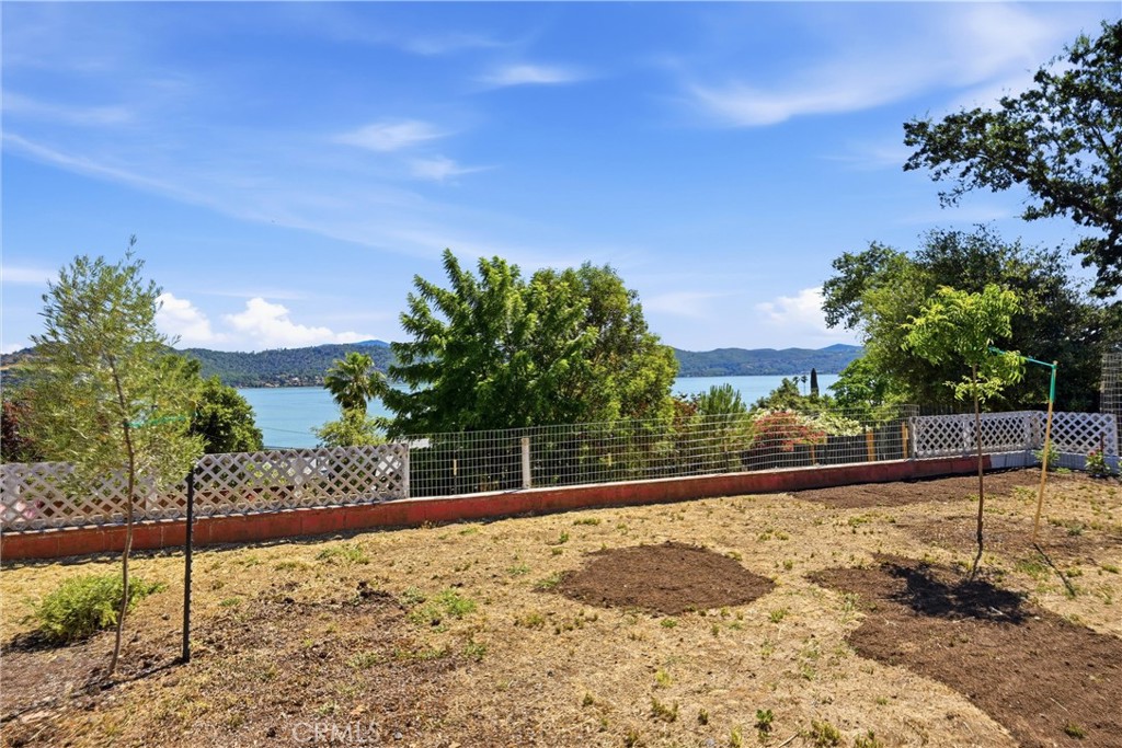 13701 Arrowhead Road Clearlake, CA 95422 - Photo 2 of 21 Panoramic views of the lake