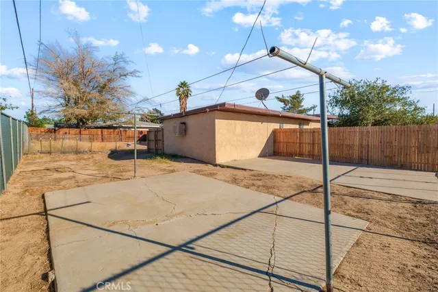 $124,900 | 569 West Williams Street, Unit 1, Yermo, CA 92398