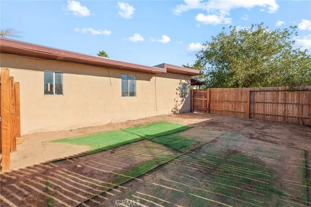 $124,900 | 569 West Williams Street, Unit 1, Yermo, CA 92398
