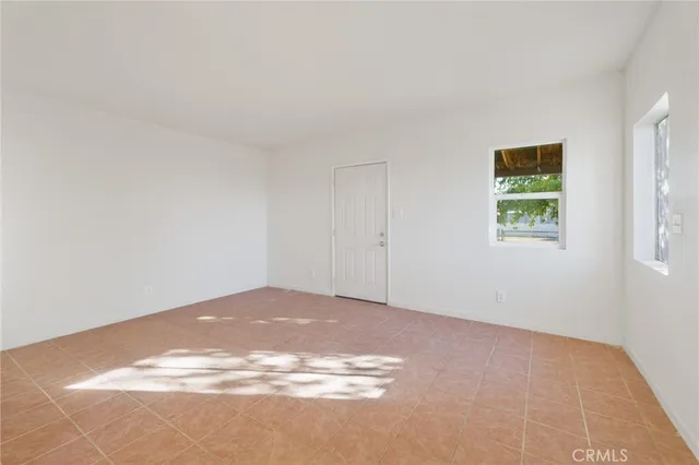 $124,900 | 569 West Williams Street, Unit 1, Yermo, CA 92398