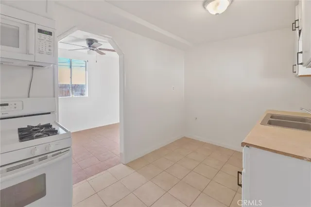 $124,900 | 569 West Williams Street, Unit 1, Yermo, CA 92398