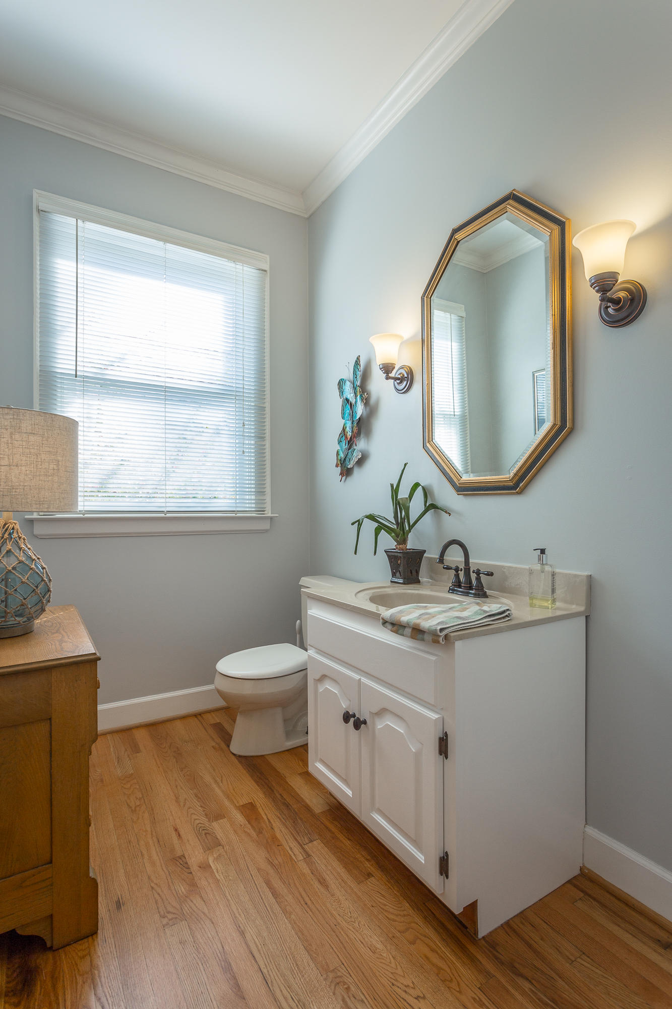 168 North Crest Road Chattanooga, TN 37404 - Photo 41 of 94 Powder Room