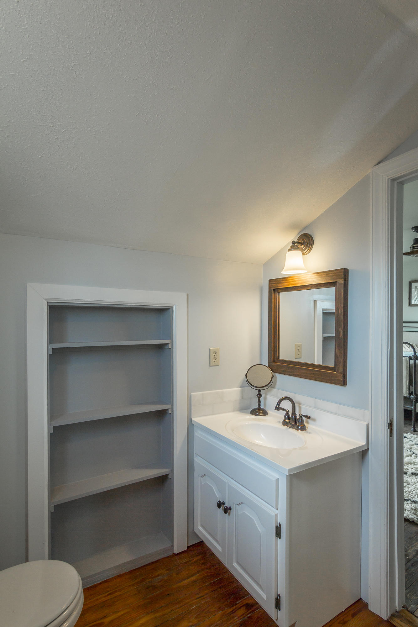168 North Crest Road Chattanooga, TN 37404 - Photo 73 of 94 Master Bathroom Ensuite w/ Shower