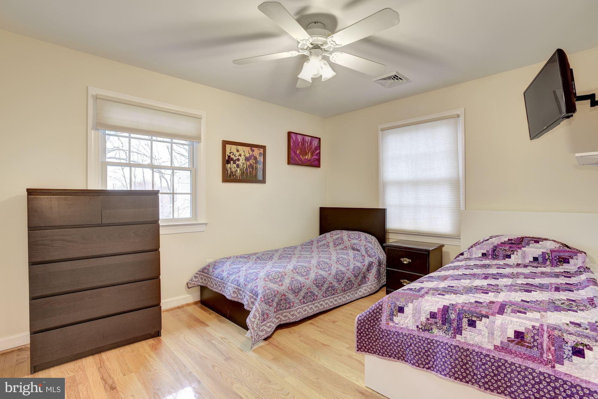 1401 Earnshaw Court Reston, VA 20190 - Photo 21 of 49 Bedroom #3