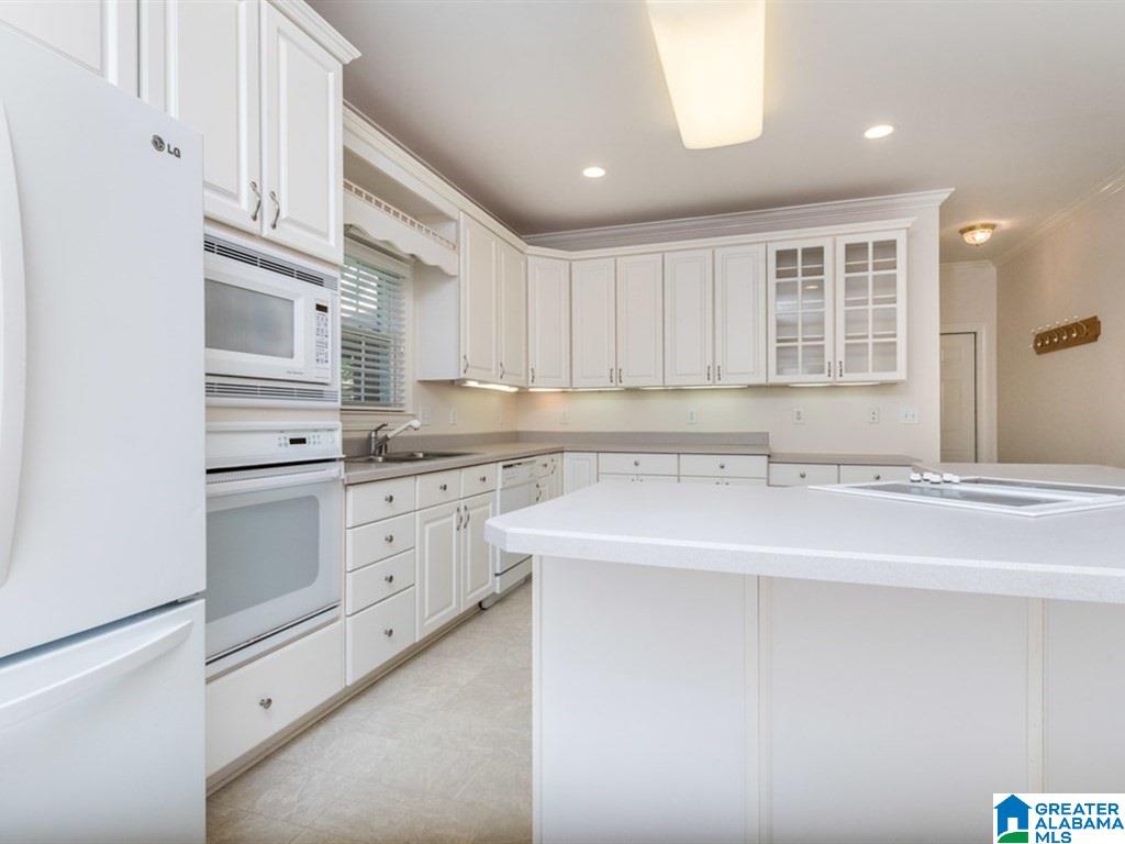8040 Cavern Road Trussville, AL 35173 - Photo 8 of 34