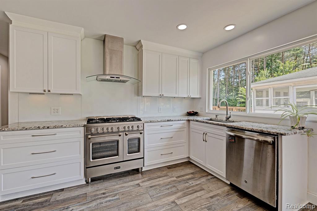 5098 Waldon Road Clarkston, MI 48348 - Photo 16 of 81 Gallery Image 16