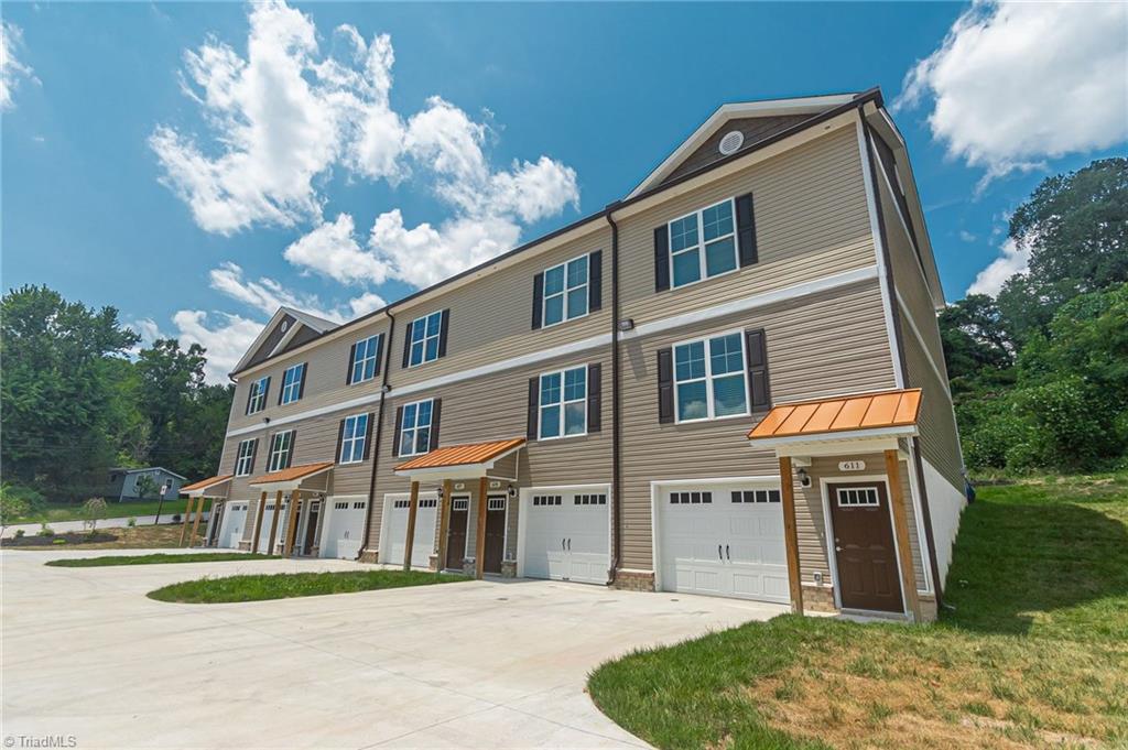 617 Riverside Drive Mount Airy, NC 27030 - Photo 1 of 22 Gallery Image 1