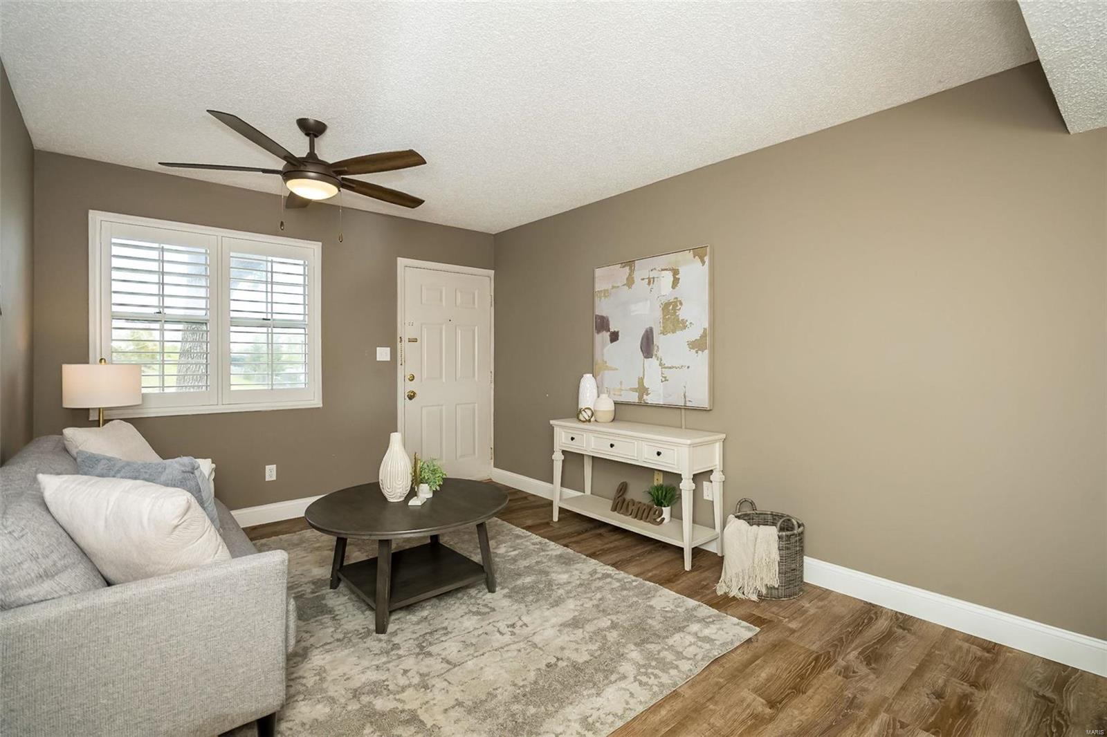 8836 Eager Road St. Louis, MO 63144 - Photo 6 of 22