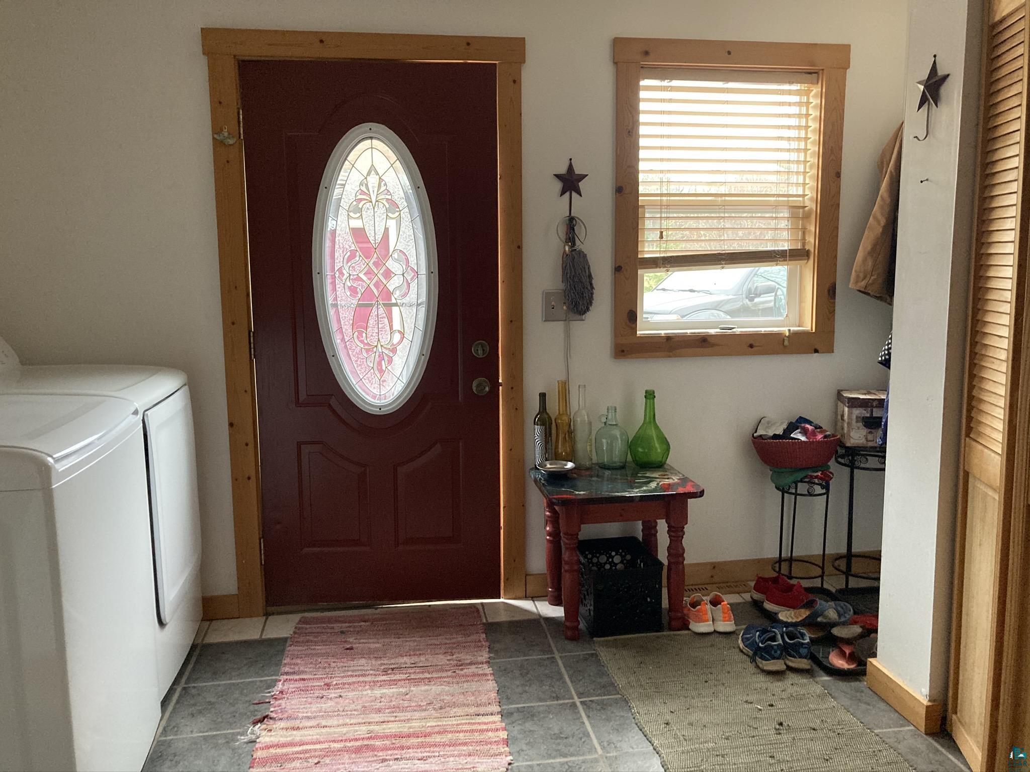 3949 East County Rd B Superior, WI 54880 - Photo 2 of 21 Gallery Image 2