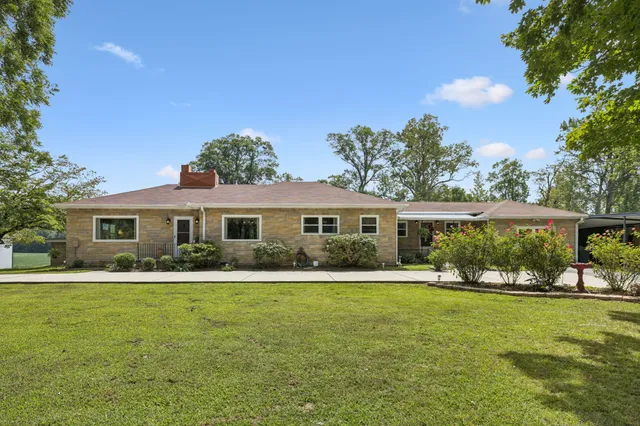 $430,000 | 5362 Hillsboro Viola Road, Manchester, TN 37355