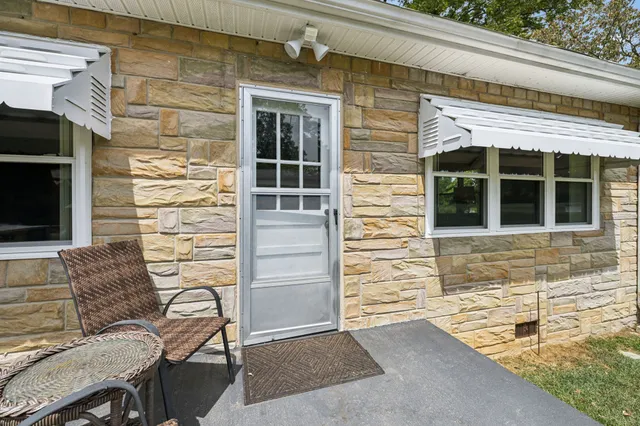 $430,000 | 5362 Hillsboro Viola Road, Manchester, TN 37355