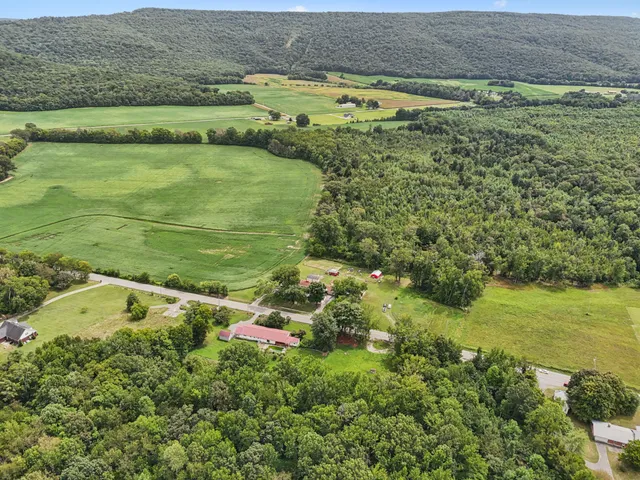 $430,000 | 5362 Hillsboro Viola Road, Manchester, TN 37355