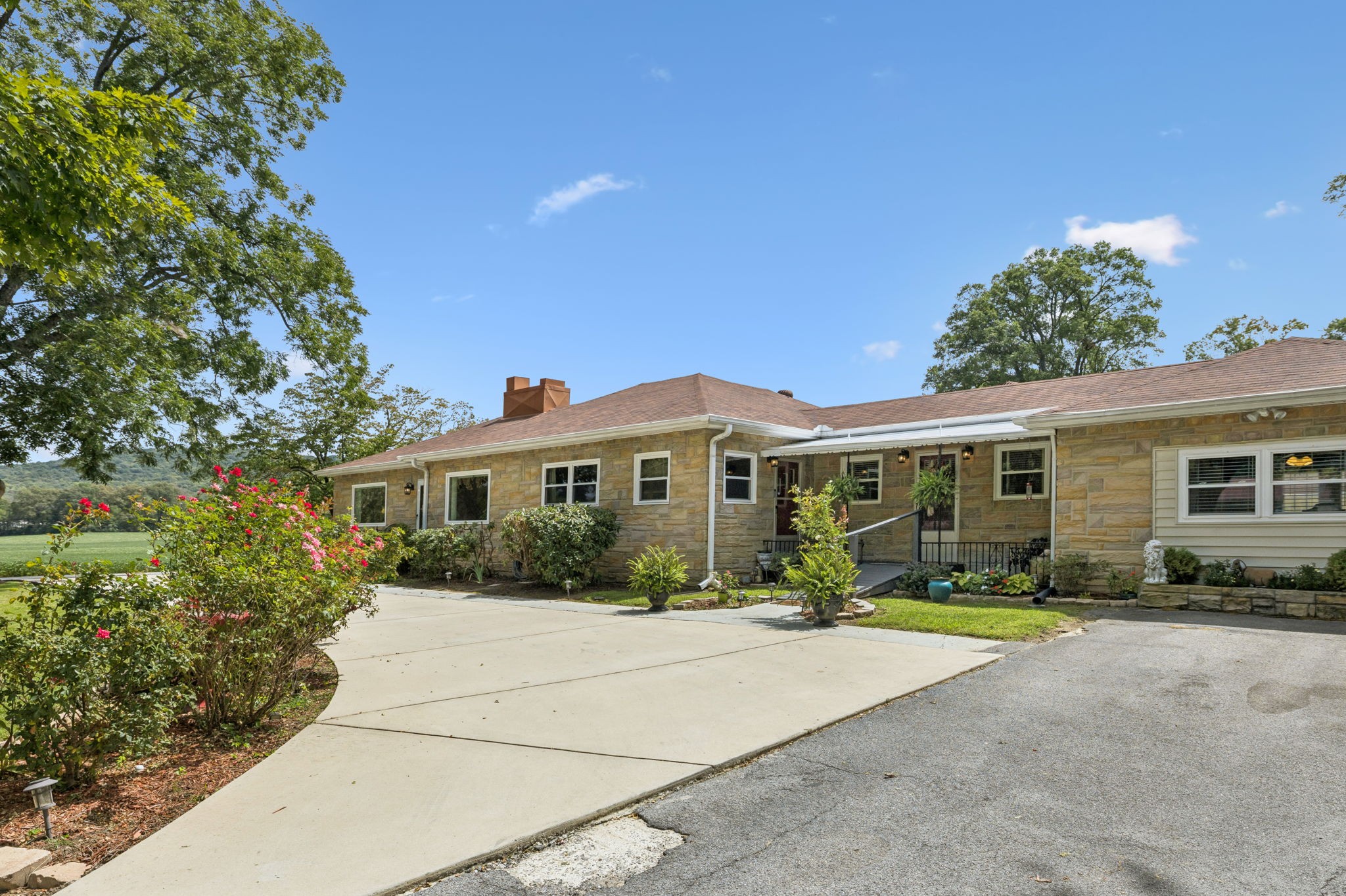 5362 Hillsboro Viola Road Manchester, TN 37355 - Photo 6 of 71