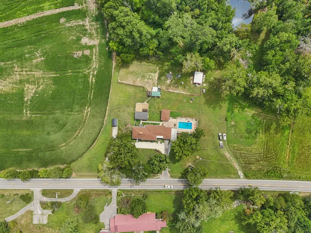 $430,000 | 5362 Hillsboro Viola Road, Manchester, TN 37355