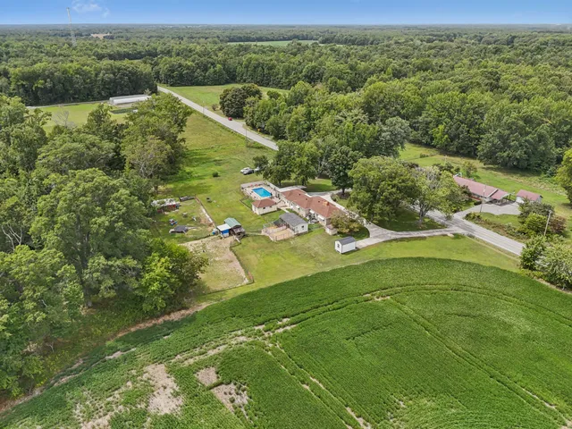 $430,000 | 5362 Hillsboro Viola Road, Manchester, TN 37355