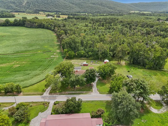 $430,000 | 5362 Hillsboro Viola Road, Manchester, TN 37355