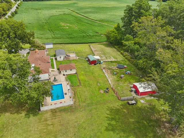 $430,000 | 5362 Hillsboro Viola Road, Manchester, TN 37355