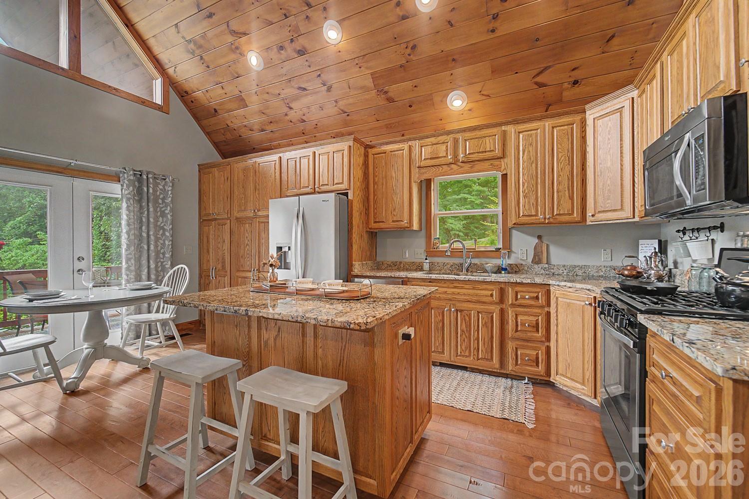 374 Ridgeway Street Sylva, NC 28779 - Photo 6 of 19