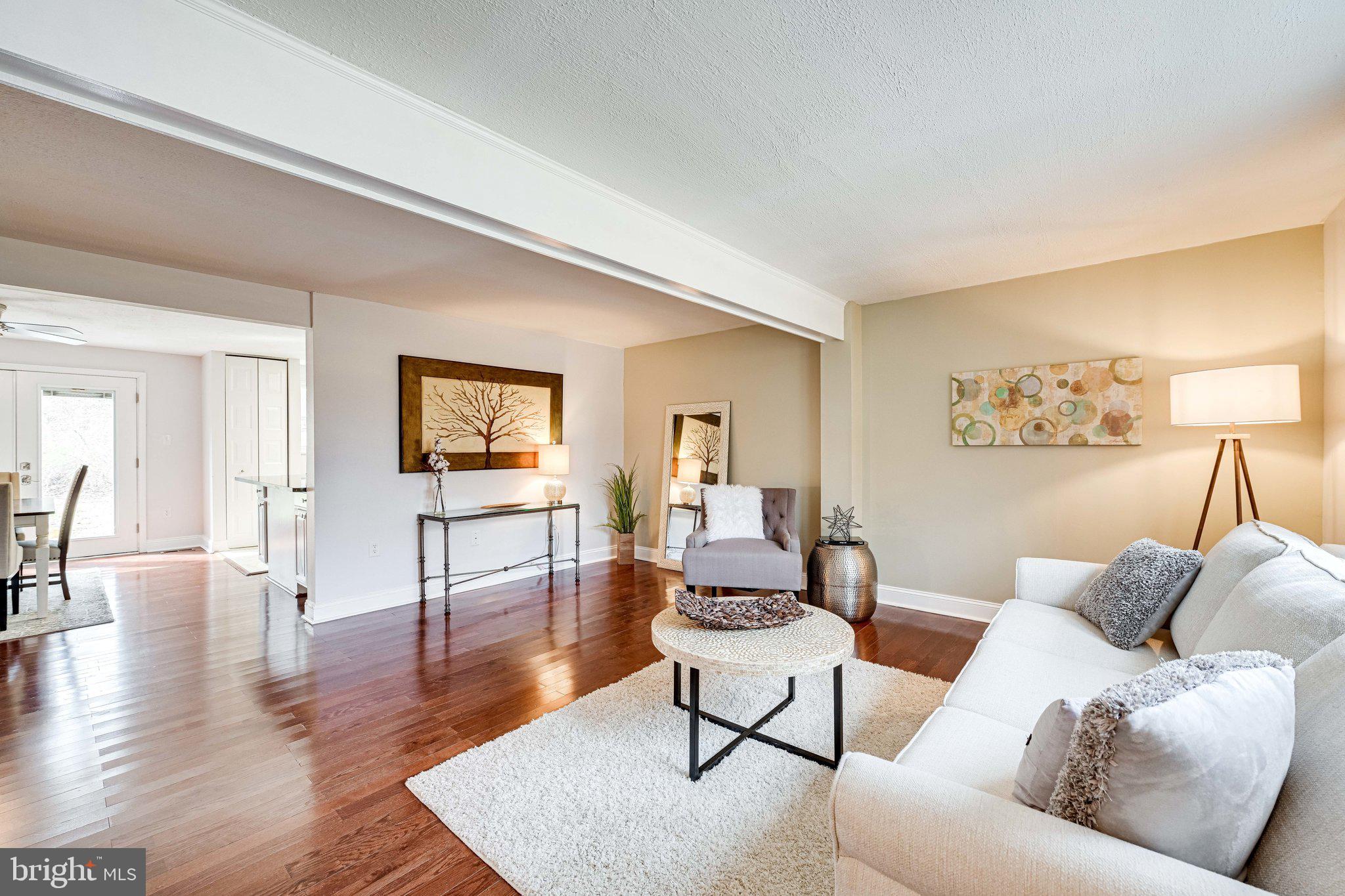 5832 Canvasback Road Burke, VA 22015 - Photo 3 of 59 Gallery Image 3