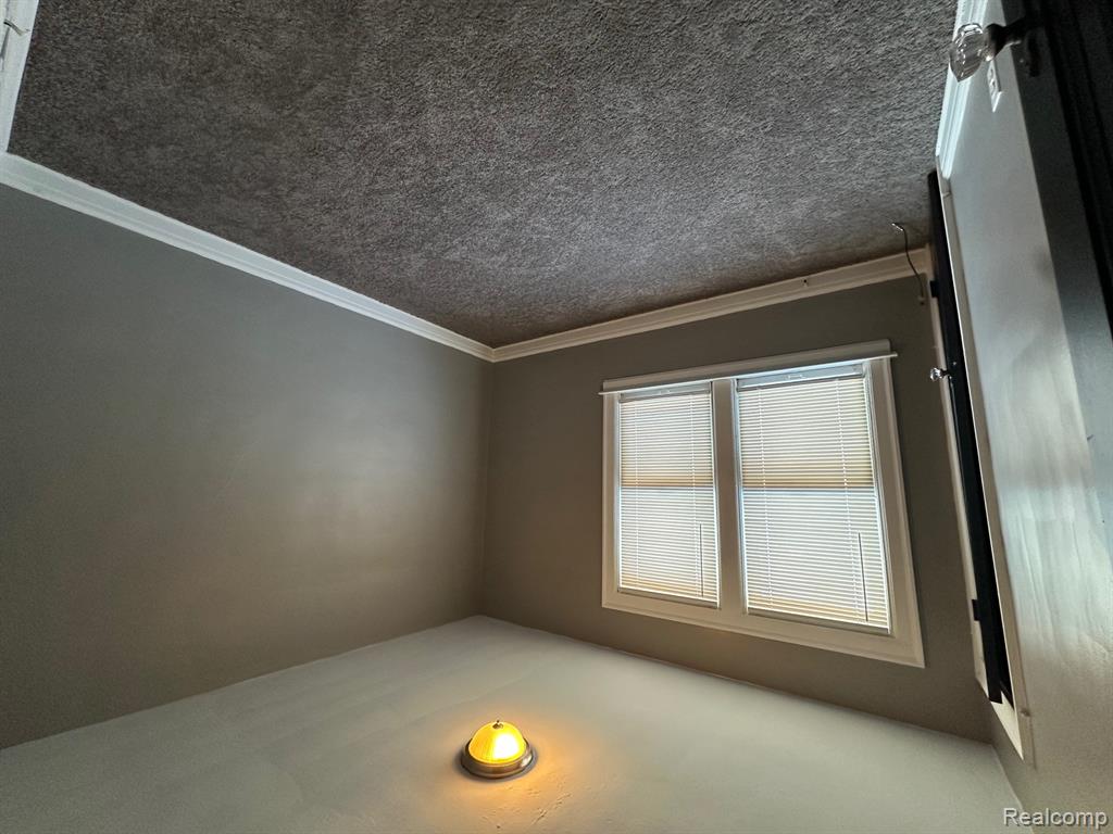 2319 Kendall Street Detroit, MI 48238 - Photo 9 of 10