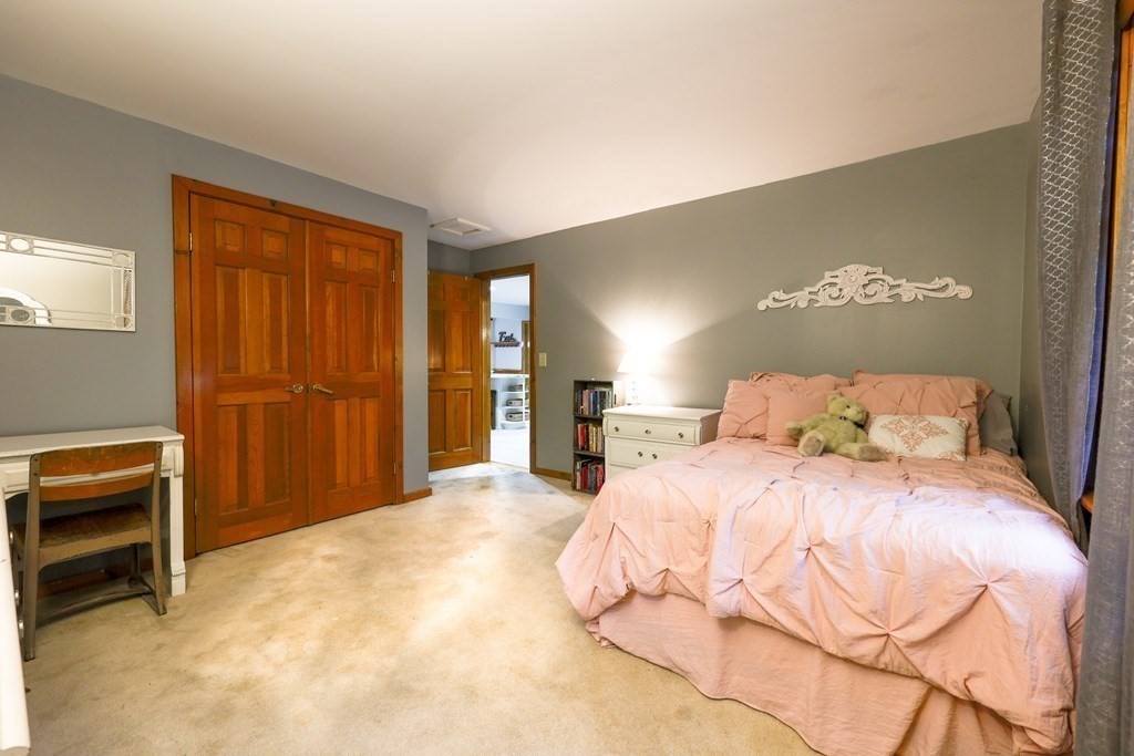 15 Vinton Road Sturbridge, MA 01566 - Photo 17 of 40 Gallery Image 17