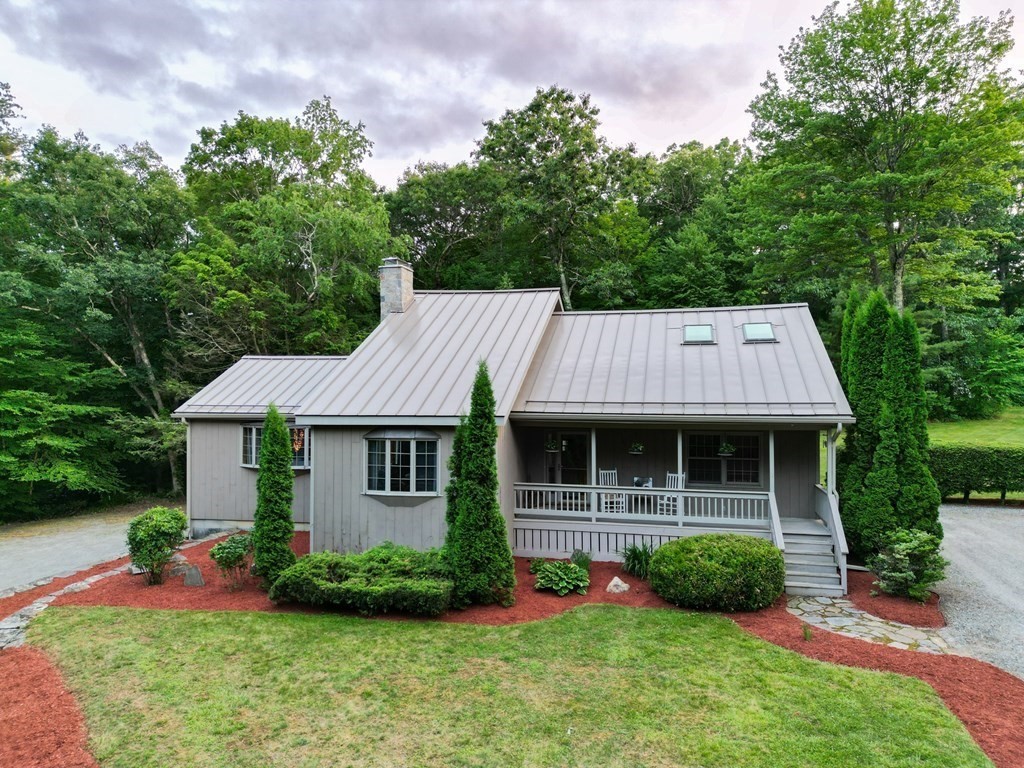 15 Vinton Road Sturbridge, MA 01566 - Photo 4 of 40 Gallery Image 4