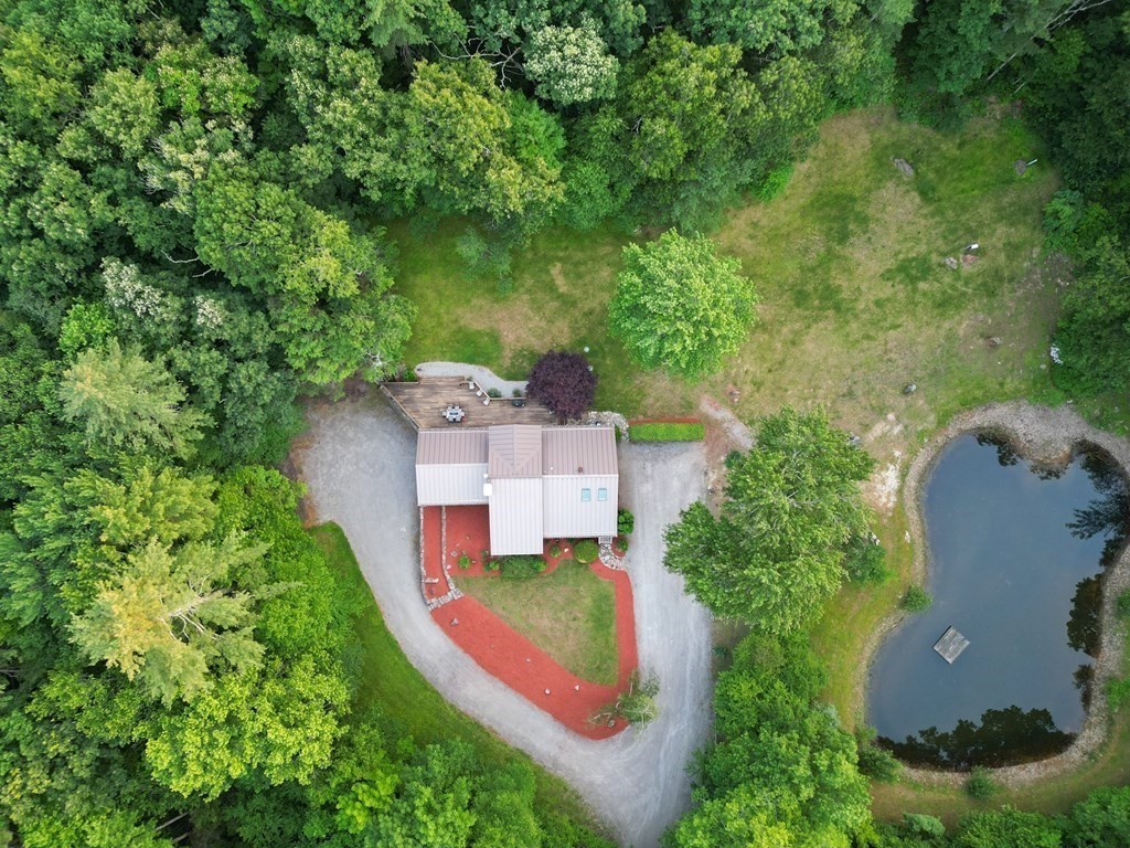 15 Vinton Road Sturbridge, MA 01566 - Photo 5 of 40 Gallery Image 5