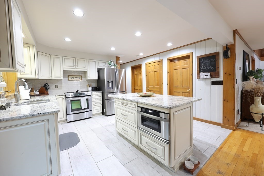 15 Vinton Road Sturbridge, MA 01566 - Photo 8 of 40 Gallery Image 8
