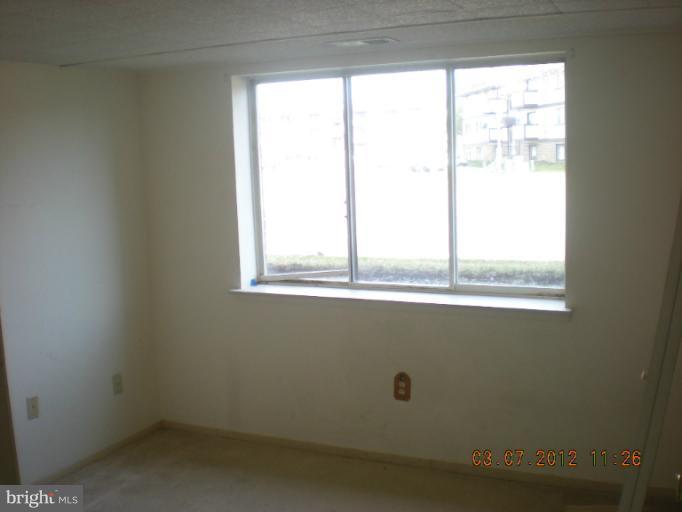995 Heather Ridge Drive, Unit 4D Frederick, MD 21702 - Photo 2 of 6 Bedroom