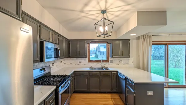 $3,000 | 26615 South Kimberly Lane, Channahon, IL 60410