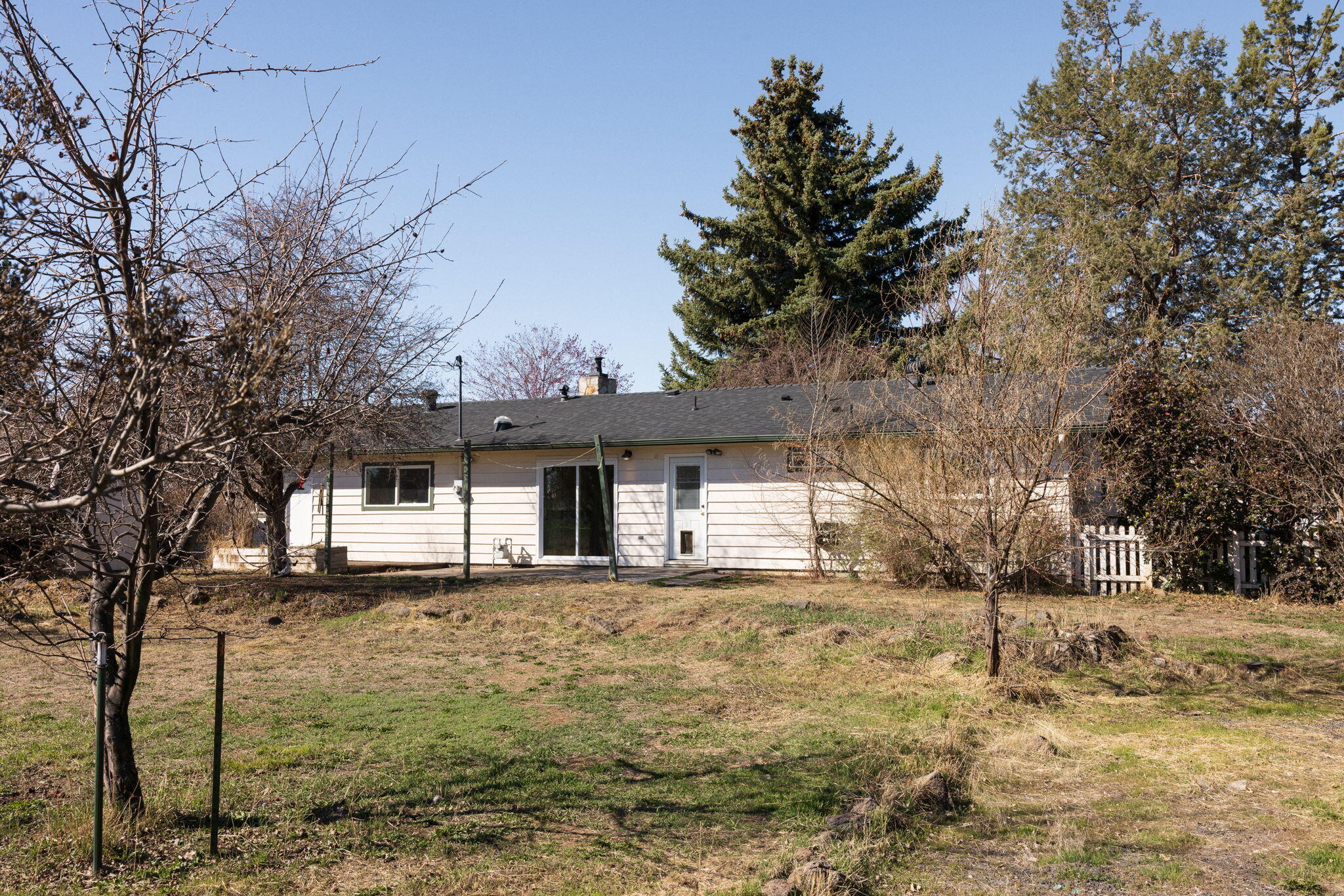 1830 Southwest 16th Street Redmond, OR 97756 - Photo 22 of 31 Dry Sky - 1830 SW 16th St (22 of 30)