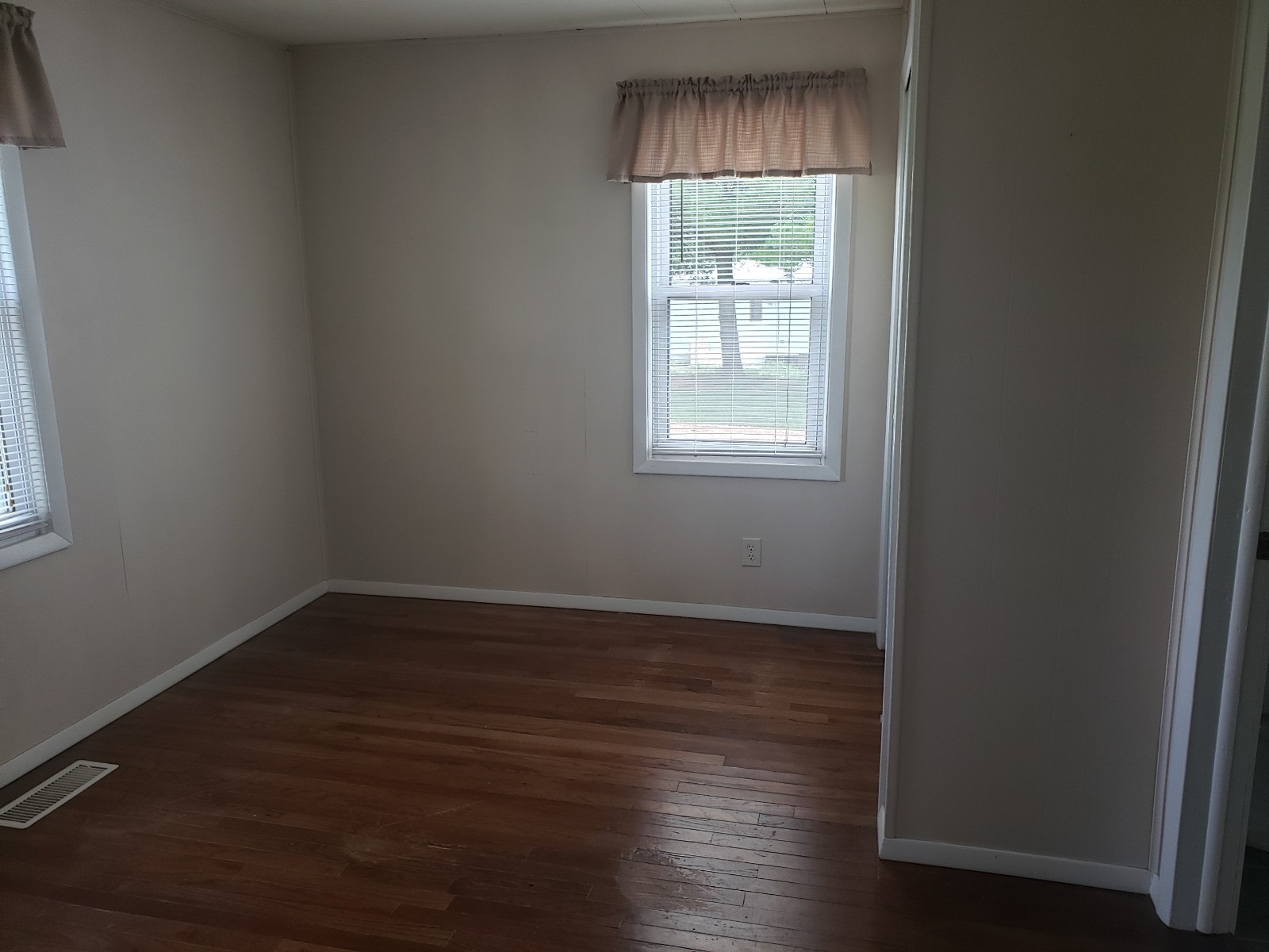 692 Harold Smith Road Bedford, IN 47421 - Photo 26 of 28