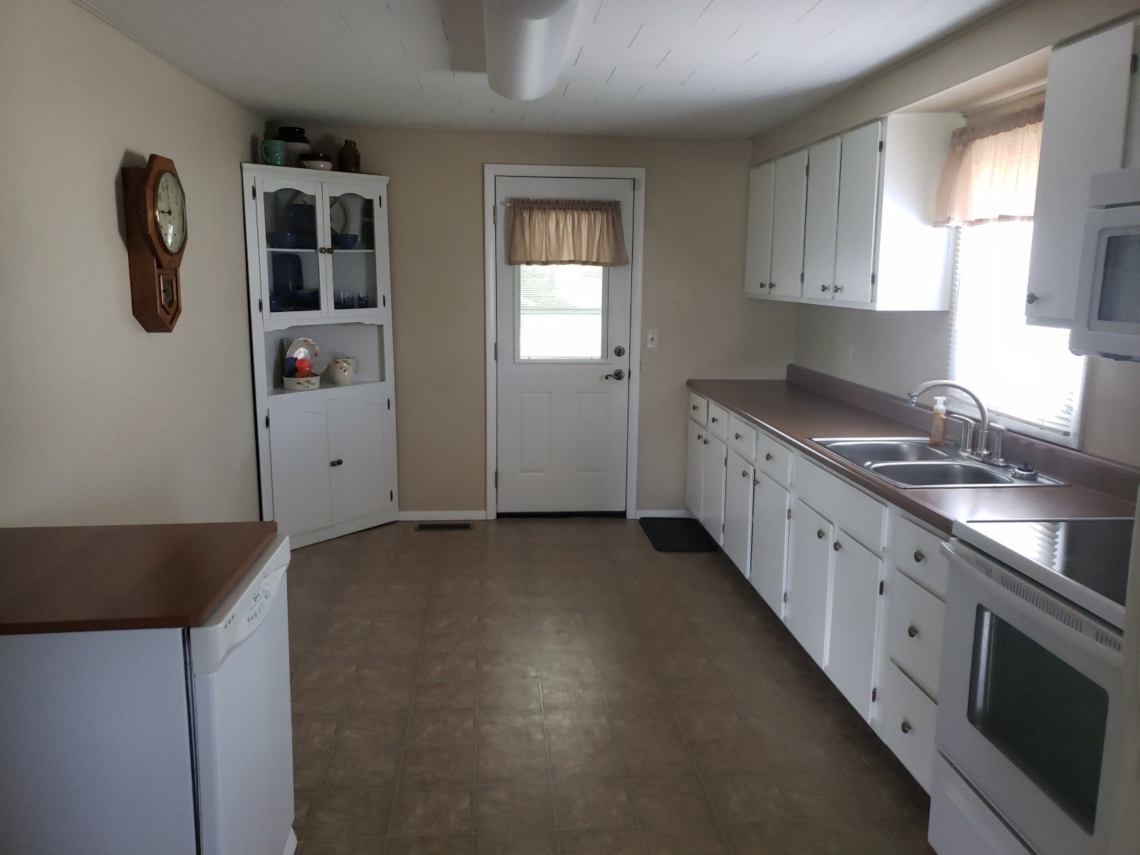 692 Harold Smith Road Bedford, IN 47421 - Photo 10 of 28