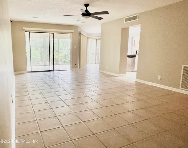 $1,800 | 8797 Como Lake Drive, Unit 8797, Jacksonville, FL 32256