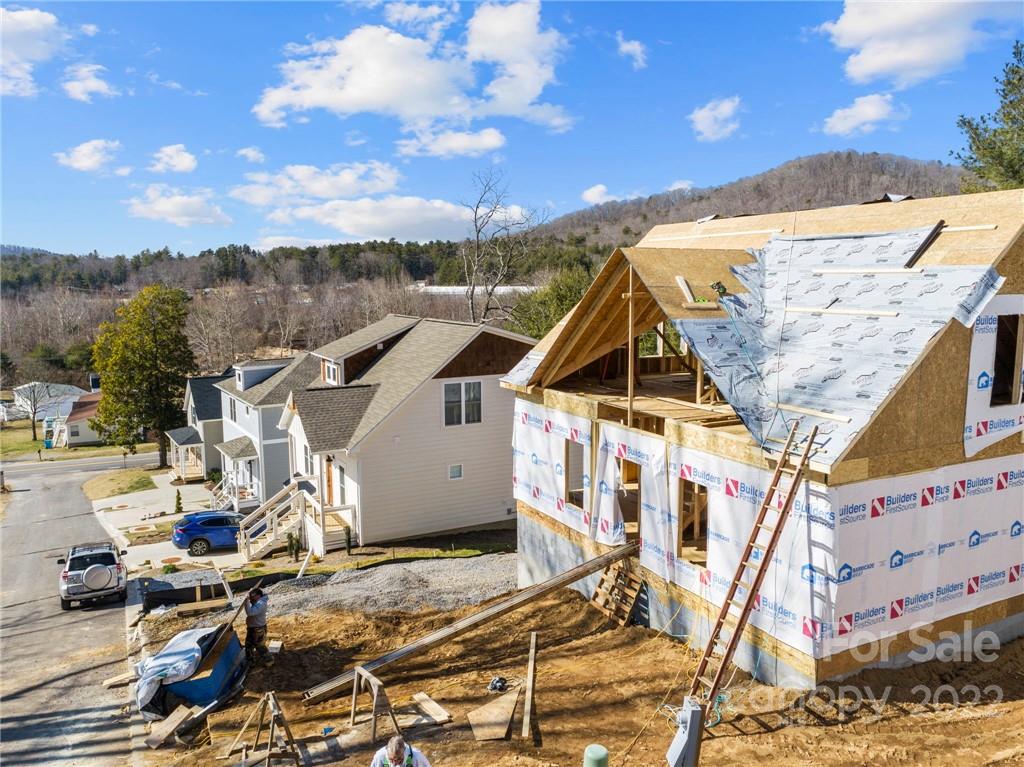 308 Magnolia Ridge Road, Unit 8 Swannanoa, NC 28778 - Photo 8 of 14 Gallery Image 8