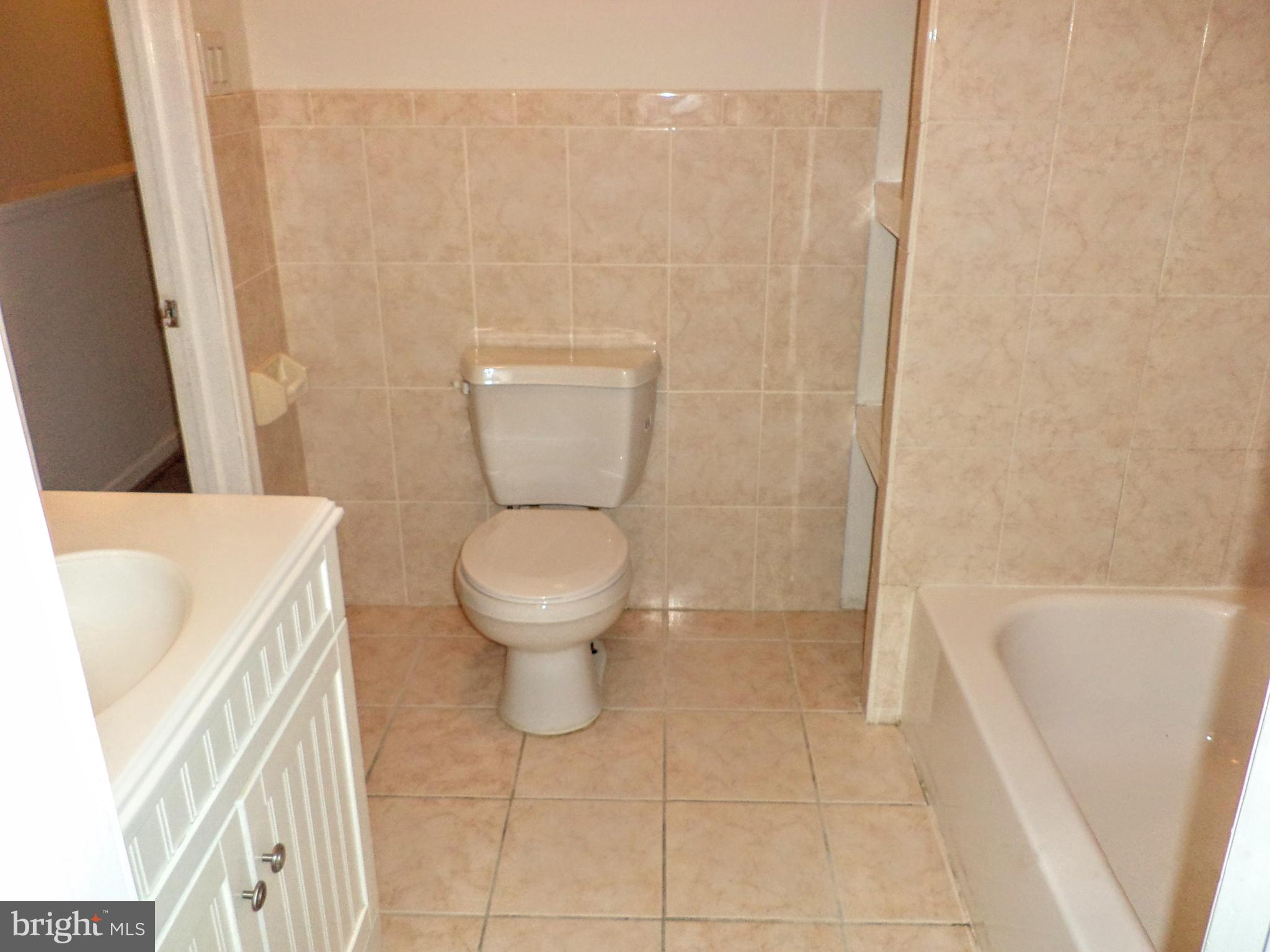 2312 Moore Street Philadelphia, PA 19145 - Photo 10 of 13