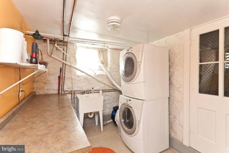 415 Cedarcroft Road Baltimore, MD 21212 - Photo 18 of 30 Laundry Area 1