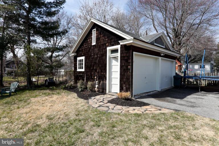 415 Cedarcroft Road Baltimore, MD 21212 - Photo 27 of 30 Garage 1