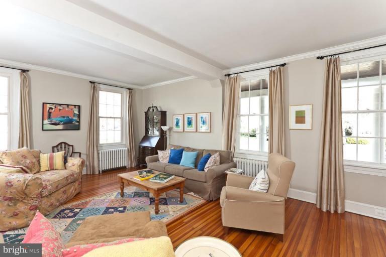 415 Cedarcroft Road Baltimore, MD 21212 - Photo 4 of 30 Living Room #3
